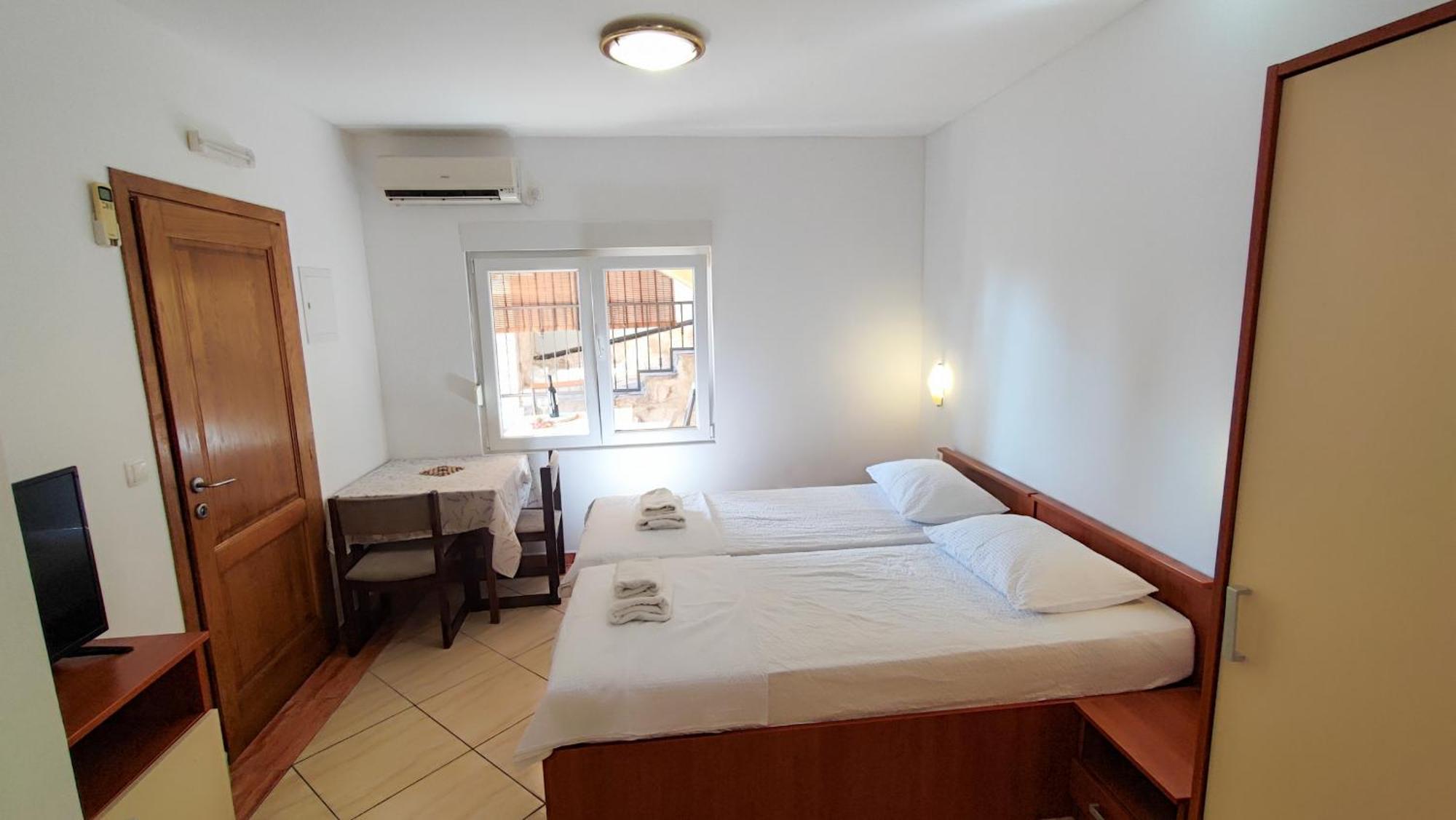 Villa Penava, Private Beach, Pool And 7Min To Trogir Zimmer foto