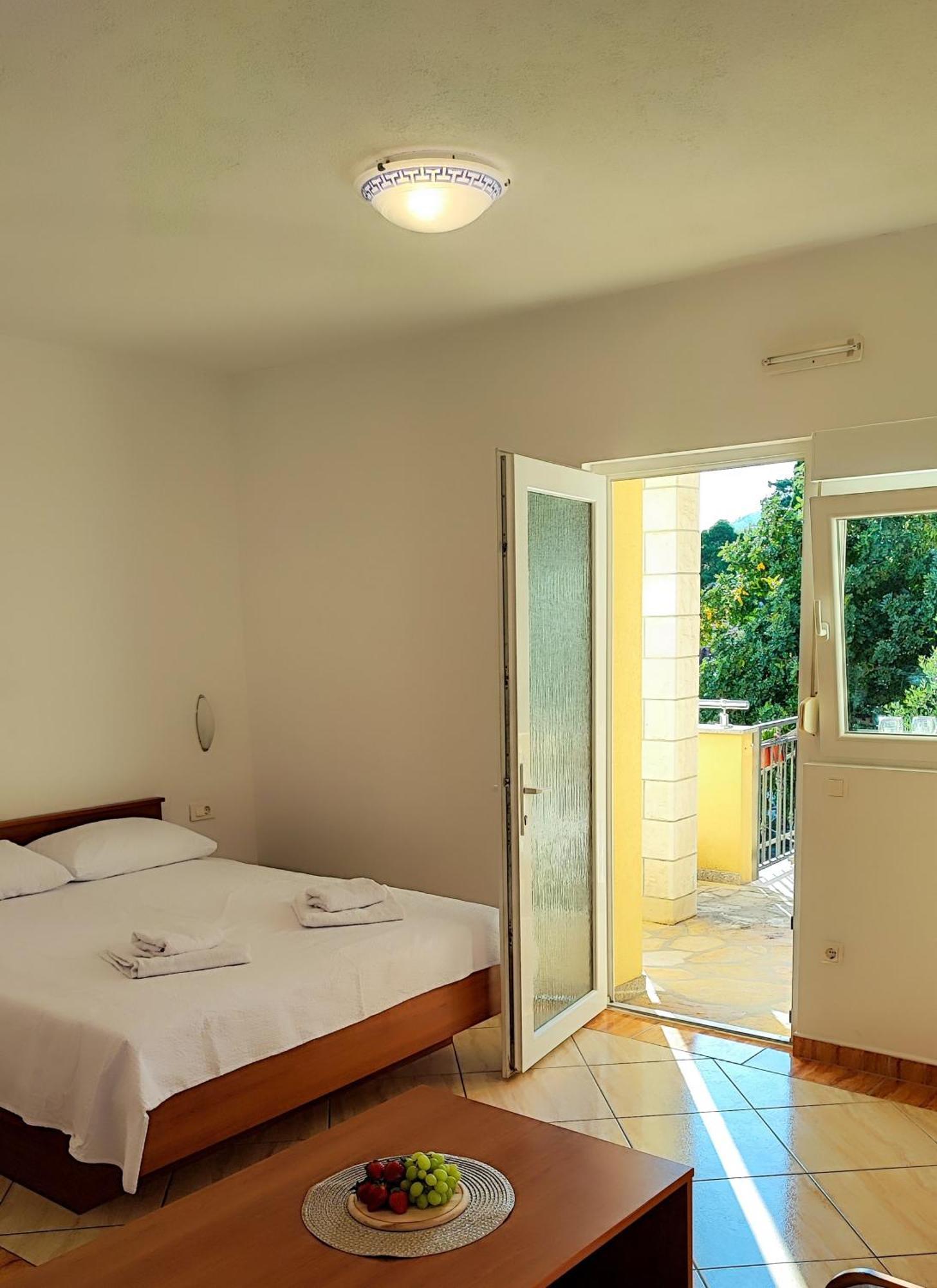 Villa Penava, Private Beach, Pool And 7Min To Trogir Zimmer foto